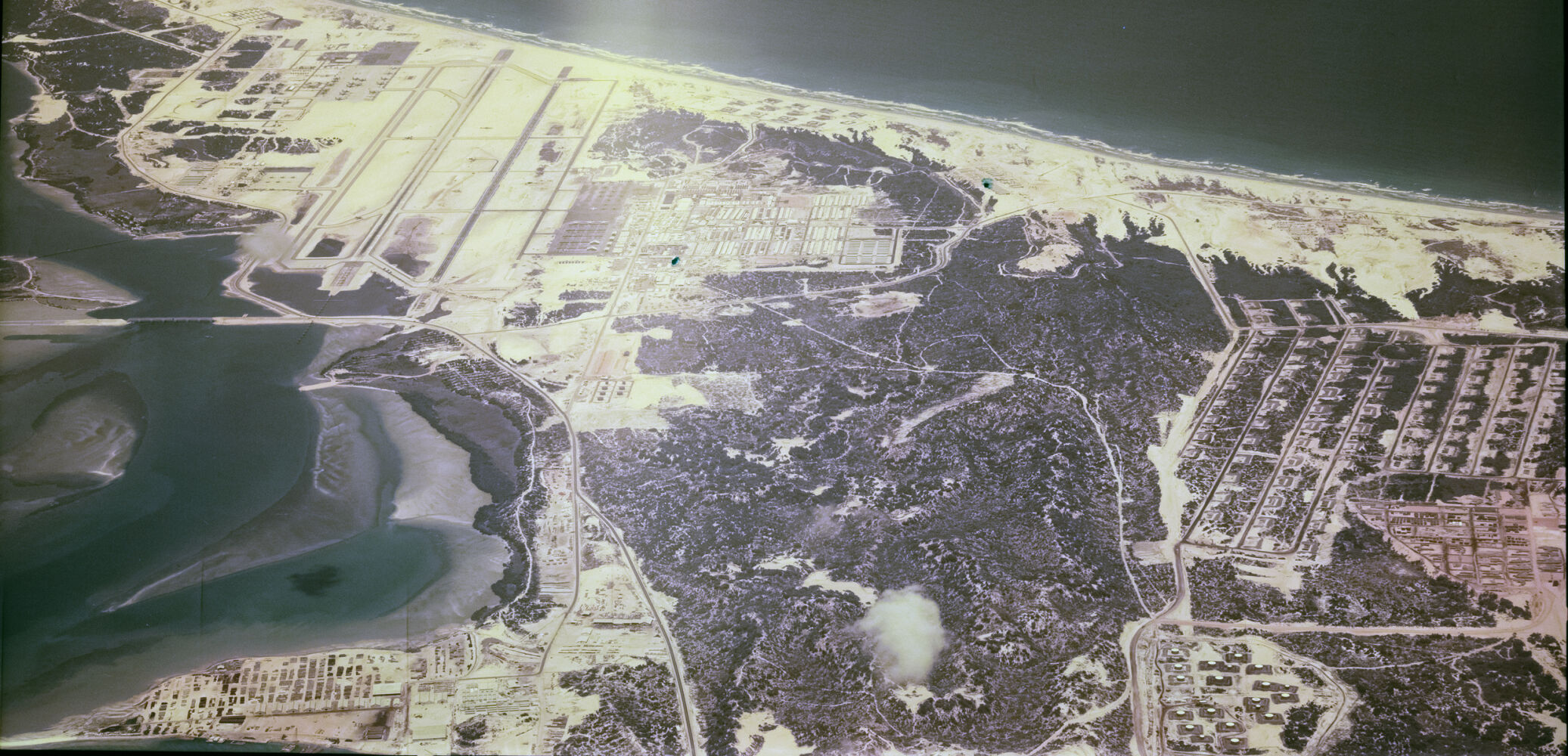 2500-PXL-Cam-Ranh-Bay-SR71-Photo_Adjusted_Digitized-by-Fairfield-Sun-Times.jpg